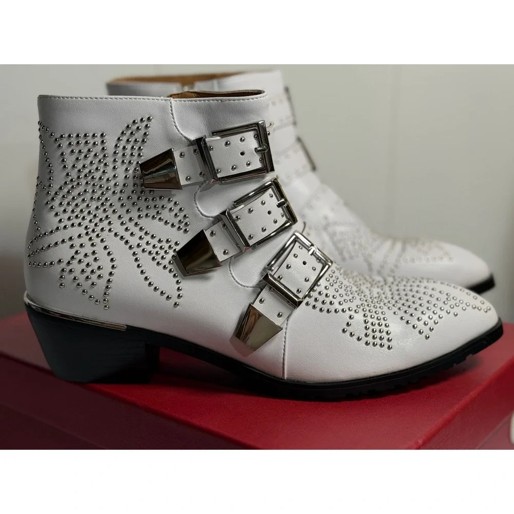 Yolanda Bootie‎ White Silver Studded Triple Buckle Pointed Toe Ankle Boots 7.5